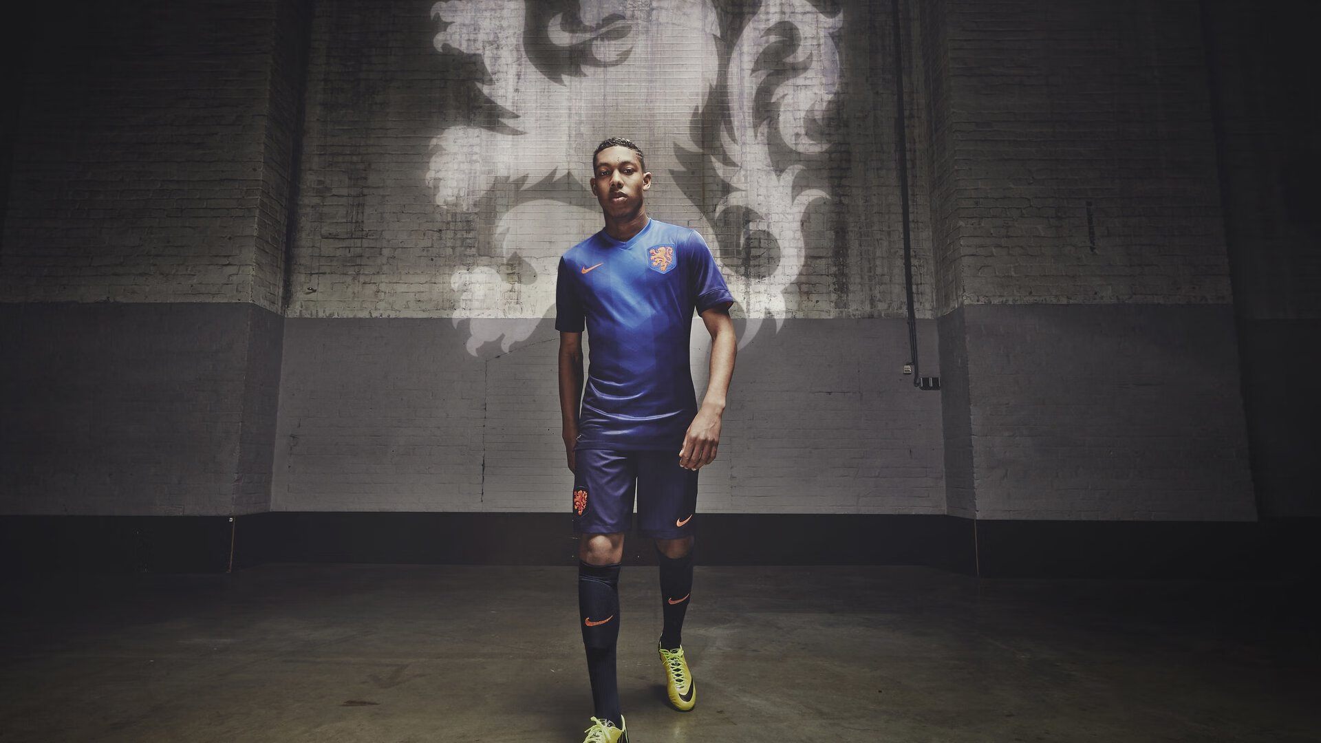 亚历克斯·格林伍德强悍的防守意识,助袋鼠队控制比赛节奏,格林伍德上赛季进球