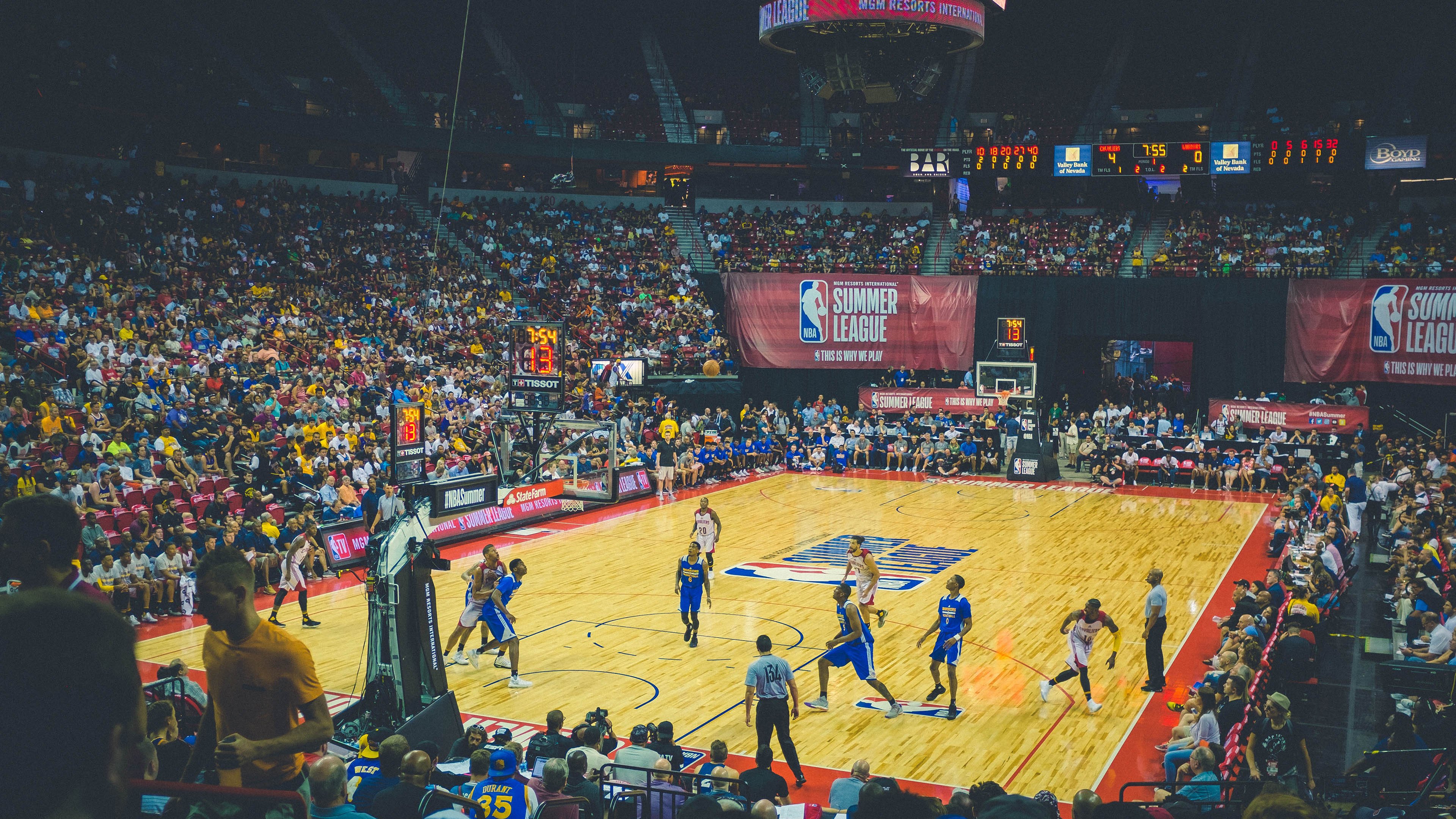 体育新闻中心赛事规则演变，体育新闻赛况